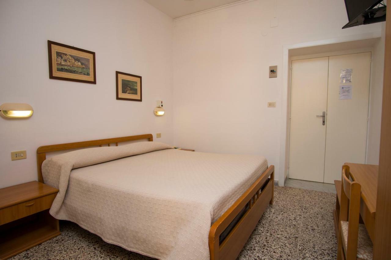 Delfino Otel Marina di Camerota Dış mekan fotoğraf